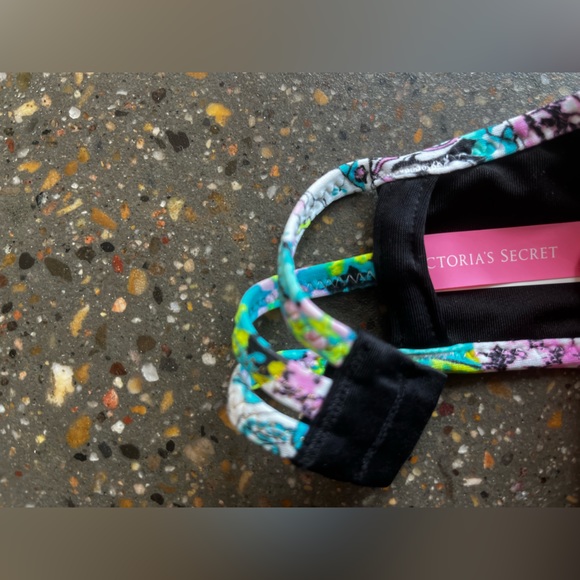 Victoria secret embroidered bikini top - Picture 4 of 7